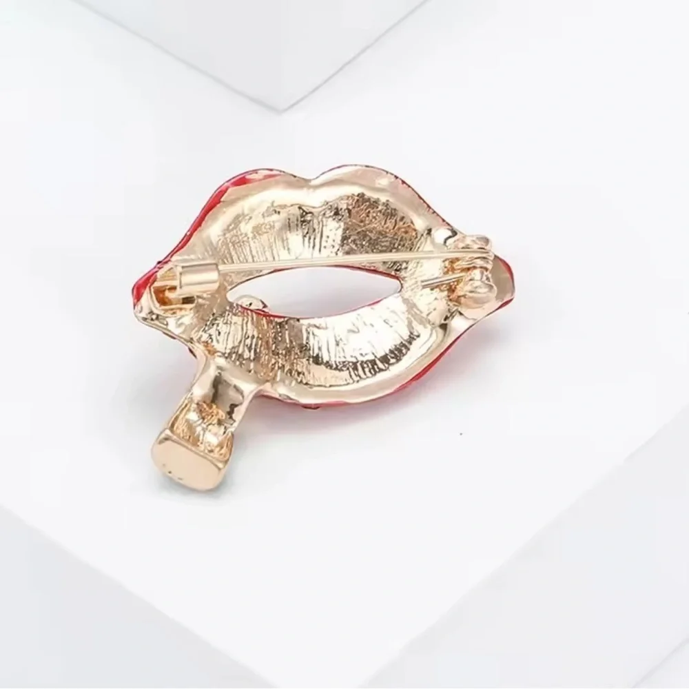 Red Crystal Lips Lipstick Brooch